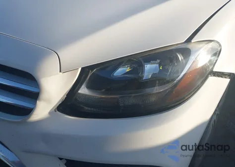 2016 Mercedes-Benz C 300 Luxury/Sport из США, поврежденный, VIN 55SWF4JB8GU122549